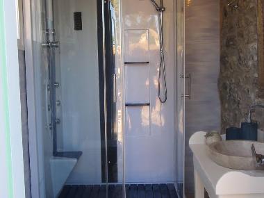 Villa �/en/au PERITHEIA (Kerkyra)ou appartement ou maison de vacances