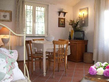 Maison de vacances /en/au  Pozzi di Seravezza (Lucca)ou appartement ou maison de vacances