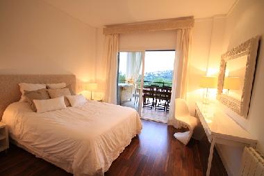 Chambre avec petit djeuner /en/au Calvi (Mallorca)ou appartement ou maison de vacances