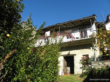 Maison de vacances /en/au Colloro (Verbano-Cusio-Ossola)ou appartement ou maison de vacances
