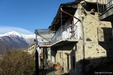 Maison de vacances /en/au Colloro (Verbano-Cusio-Ossola)ou appartement ou maison de vacances