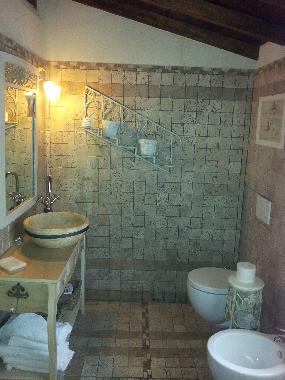 Chambre avec petit djeuner /en/au Chiusavecchjia/Olivastri (Imperia)ou appartement ou maison de vacances
