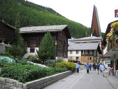 Chalet �/en/au Saas-Fee  (Saas-Fee)ou appartement ou maison de vacances