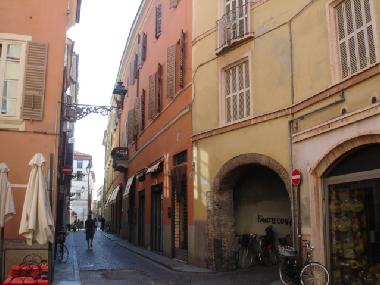borgo Venti Marzo close to Duomo square