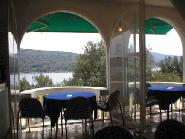 Maison de vacances /en/au Kaprije island /ideal for Families-Groups (Sibensko-Kninska)ou appartement ou maison de vacances