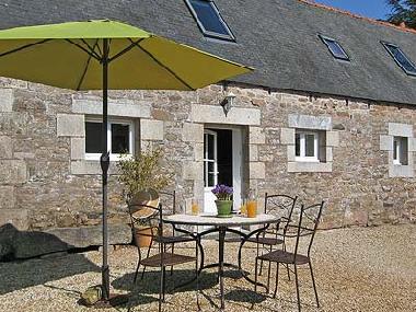 G�te Les 3 Voiles- D�jeuner au jardin