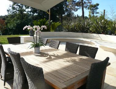 Villa �/en/au Roquefort les Pins (Alpes-Maritimes)ou appartement ou maison de vacances