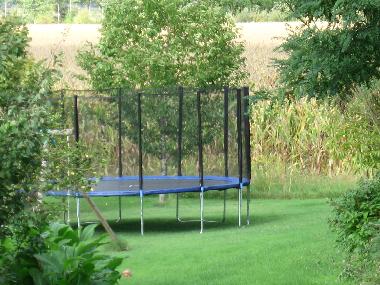 Le trampoline + jeux pour anfants