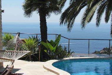Villa /en/au Roquebrune-Cap-Martin (Alpes-Maritimes)ou appartement ou maison de vacances