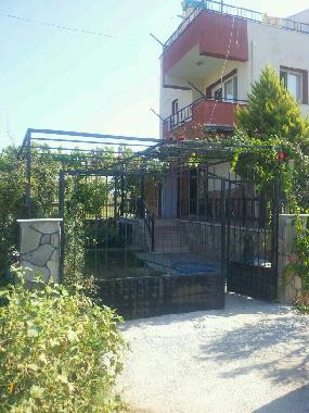 Maison de vacances /en/au davutlar (Aydin)ou appartement ou maison de vacances