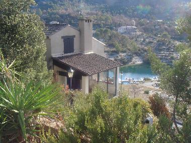 Maison de vacances �/en/au Esparron de verdon (Alpes-de-Haute-Provence)ou appartement ou maison de vacances