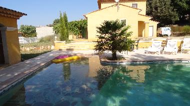 Villa /en/au REGUSSE (Var)ou appartement ou maison de vacances