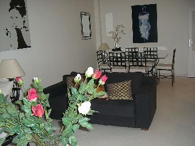 Chambre avec petit djeuner /en/au Cannes (Alpes-Maritimes)ou appartement ou maison de vacances