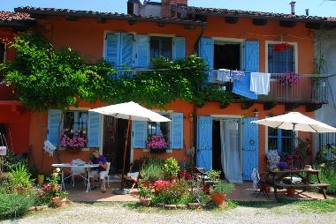 Maison de vacances �/en/au Canale (Cuneo)ou appartement ou maison de vacances
