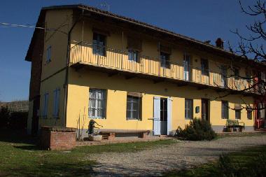 Maison de vacances �/en/au Canale (Cuneo)ou appartement ou maison de vacances