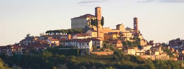 Chambre avec petit d�jeuner �/en/au Canale (Cuneo)ou appartement ou maison de vacances