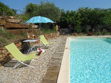 Maison de vacances /en/au Vinezac (Ardche)ou appartement ou maison de vacances