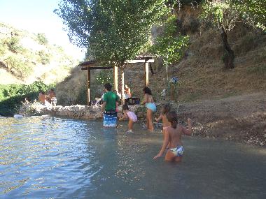 Maison de vacances �/en/au Algarinejo (Granada)ou appartement ou maison de vacances