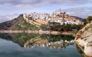 Maison de vacances �/en/au Algarinejo (Granada)ou appartement ou maison de vacances