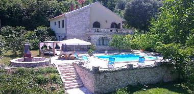 Villa �/en/au kotor (Mont�n�gro)ou appartement ou maison de vacances