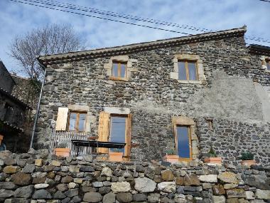 Appartement de vacances �/en/au Saint Priest (Ard�che)ou appartement ou maison de vacances