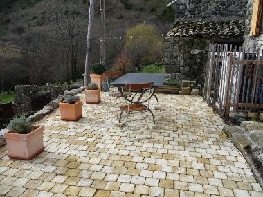 Appartement de vacances �/en/au Saint Priest (Ard�che)ou appartement ou maison de vacances