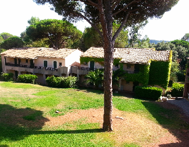 Appartement de vacances �/en/au VALESCURE (Var)ou appartement ou maison de vacances