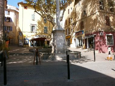 Villa �/en/au Lorgues (Var)ou appartement ou maison de vacances