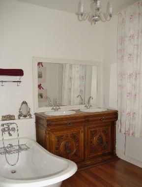 Maison de vacances �/en/au Bergerac (Dordogne)ou appartement ou maison de vacances