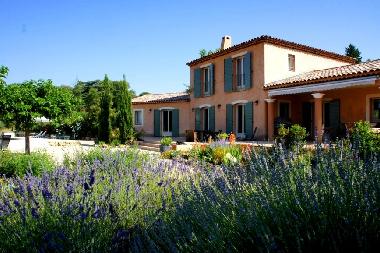 Villa �/en/au Lorgues (Var)ou appartement ou maison de vacances