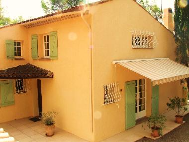 Villa �/en/au Lorgues (Var)ou appartement ou maison de vacances