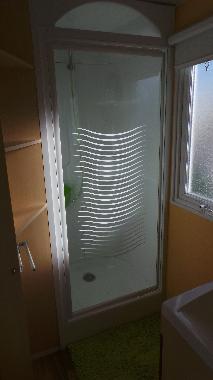 Caravane  �/en/au frejus (Var)ou appartement ou maison de vacances