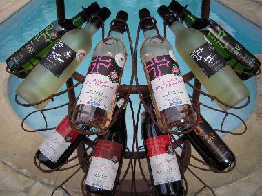 Chambre avec petit djeuner /en/au BADENS (Aude)ou appartement ou maison de vacances