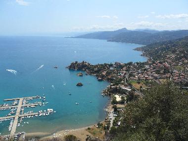 Le port de Cefal�
