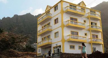 Chambre avec petit d�jeuner �/en/au Ponta do Sol (Ribeira Grande)ou appartement ou maison de vacances