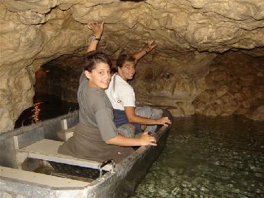 Les grotte de Tapolca pour faire la canotage