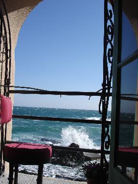 comme sur un bateau sur le balconet