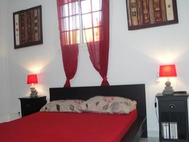 lit 140 x 190 cm, 2 personnes, matela r�cent ferme 