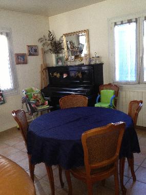 Villa /en/au nbian (Hrault)ou appartement ou maison de vacances