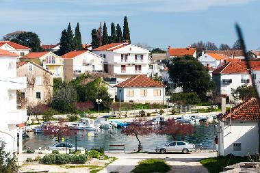 Appartement de vacances /en/au Petrčane (Zadarska)ou appartement ou maison de vacances