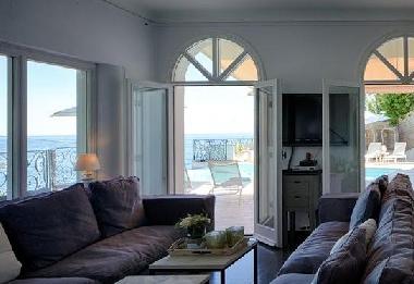 Chambre avec petit d�jeuner �/en/au Vallauris (Alpes-Maritimes)ou appartement ou maison de vacances