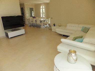 Villa /en/au PULA Santa Margherita (Cagliari)ou appartement ou maison de vacances