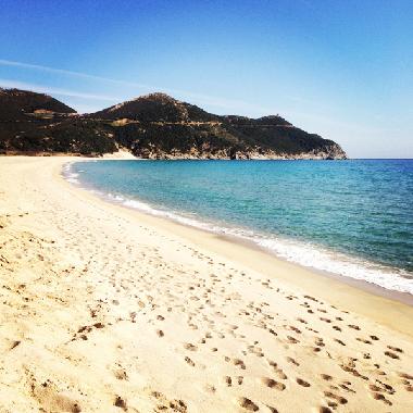 Chambre avec petit djeuner /en/au Solanas (Cagliari)ou appartement ou maison de vacances