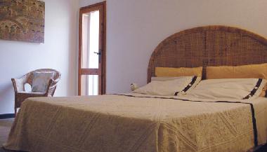 Chambre avec petit djeuner /en/au Solanas (Cagliari)ou appartement ou maison de vacances