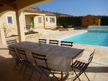 Villa �/en/au VERNEGUES (Bouches-du-Rh�ne)ou appartement ou maison de vacances
