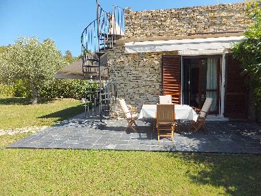 Maison de vacances /en/au PULA (Cagliari)ou appartement ou maison de vacances