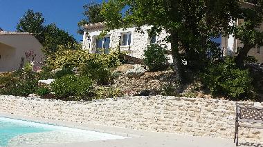 Maison de vacances �/en/au Roussas (Dr�me)ou appartement ou maison de vacances