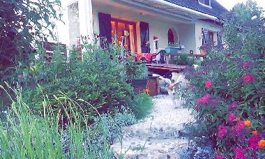 Maison de vacances �/en/au SAINT MARTIN LE BEAU (Centre)ou appartement ou maison de vacances