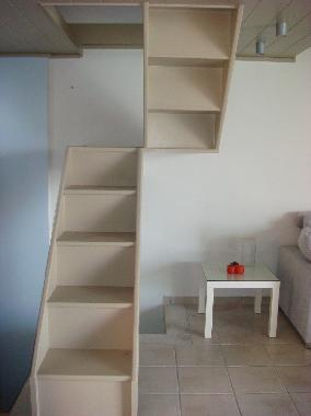 Escalier menant � la mezzanine