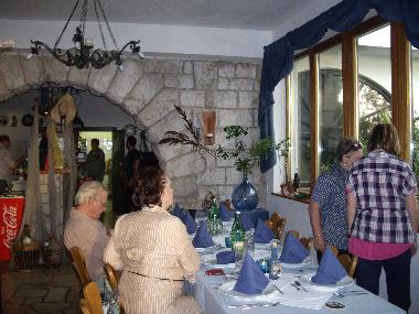 Chambre avec petit djeuner /en/au Ostro (Primorsko-Goranska)ou appartement ou maison de vacances